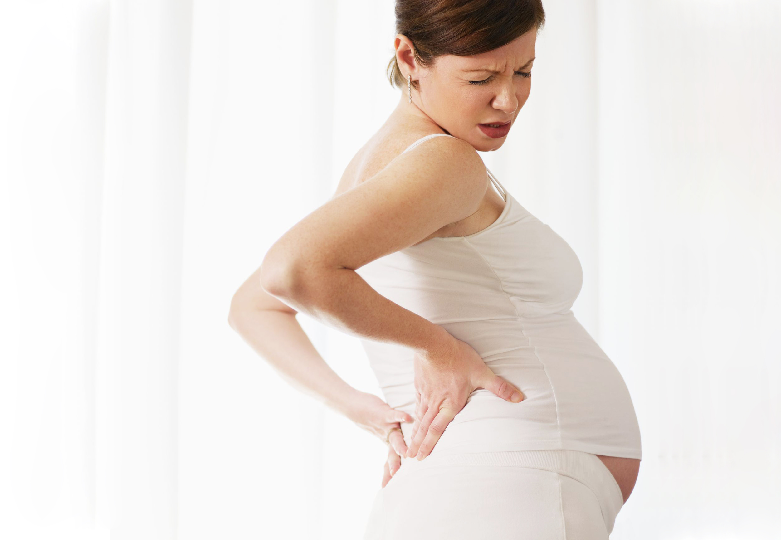 Mang thai gây ra tình trạng đau thắt lưng