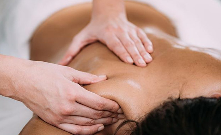 Massage vai gáy có tác dụng gì?