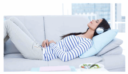 Nghe nhạc khi ngủ có tốt không