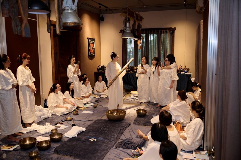 Những thành tựu trong đào tạo và trị liệu thực tế của Master Hoàng Tuyết Mai